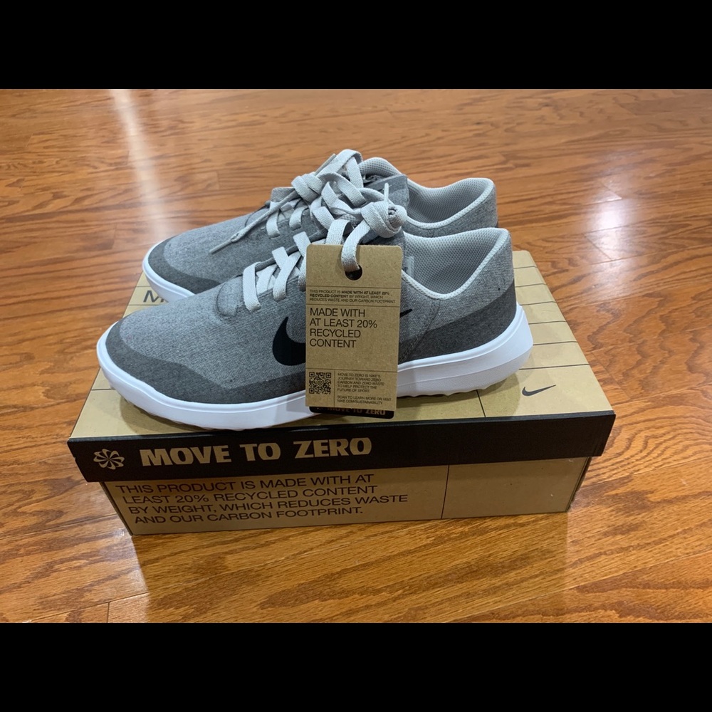 Brand New Men’s Nike Victory G Lite Golf Shoes Size 9.5 CW8190077